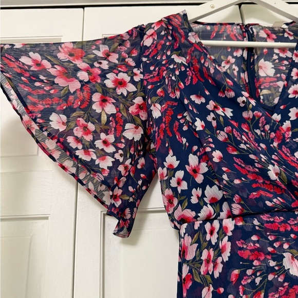 Calvin Klein Flutter Sleeve Floral Print Asymmetrical Hem MIDI Dress 4 Fairycore - Picture 3 of 15